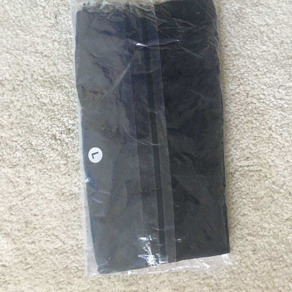 NEW Built Apparel 3/4 Leggings - Black